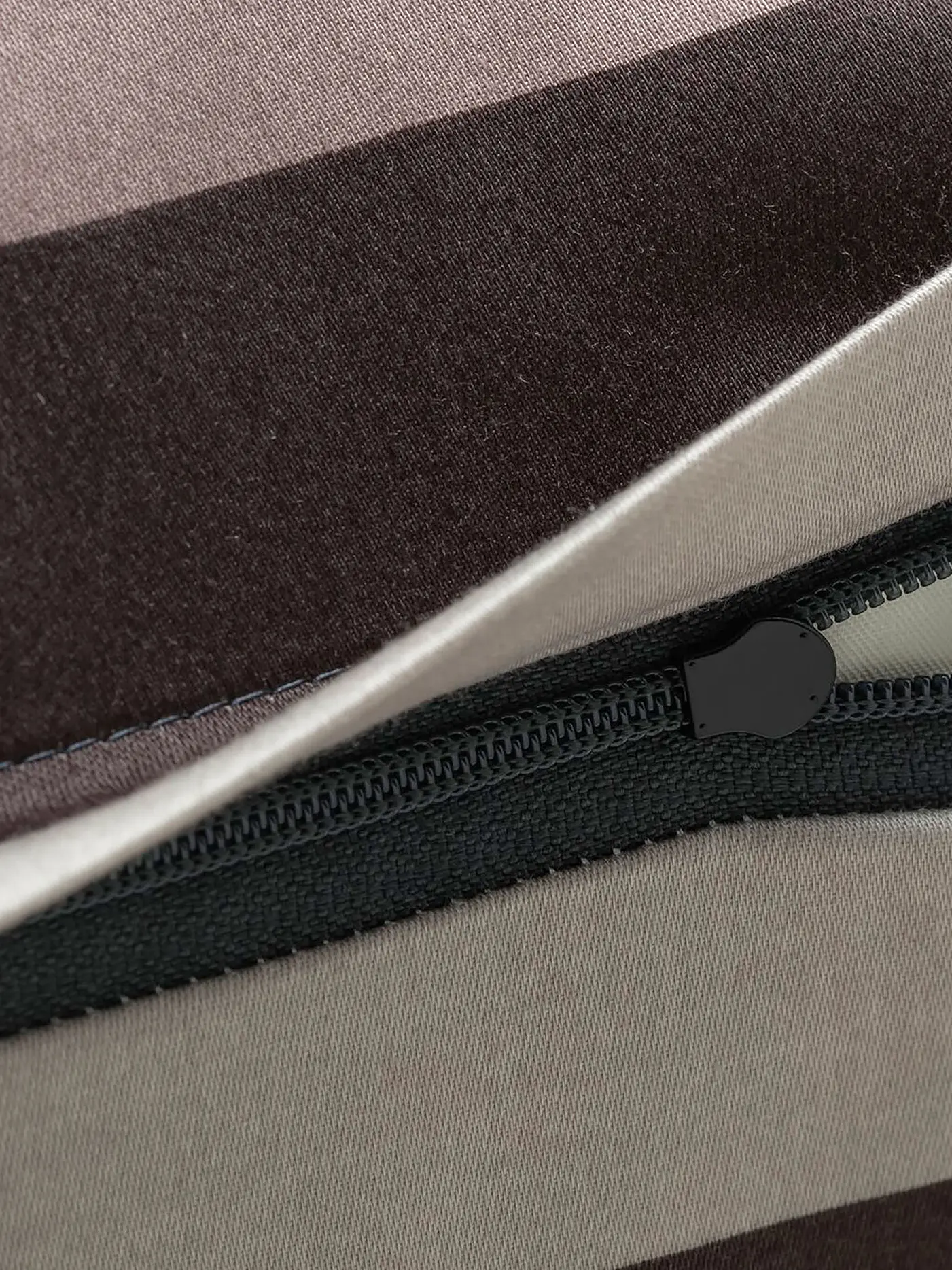 JOOP | Satin Bettwäsche TONE 70x90cm/140x220cm Bordeaux | grau